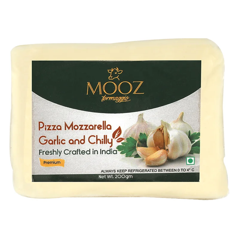 Mooz Garlic & Chilly Pizza Mozzarella Cheese - Premium