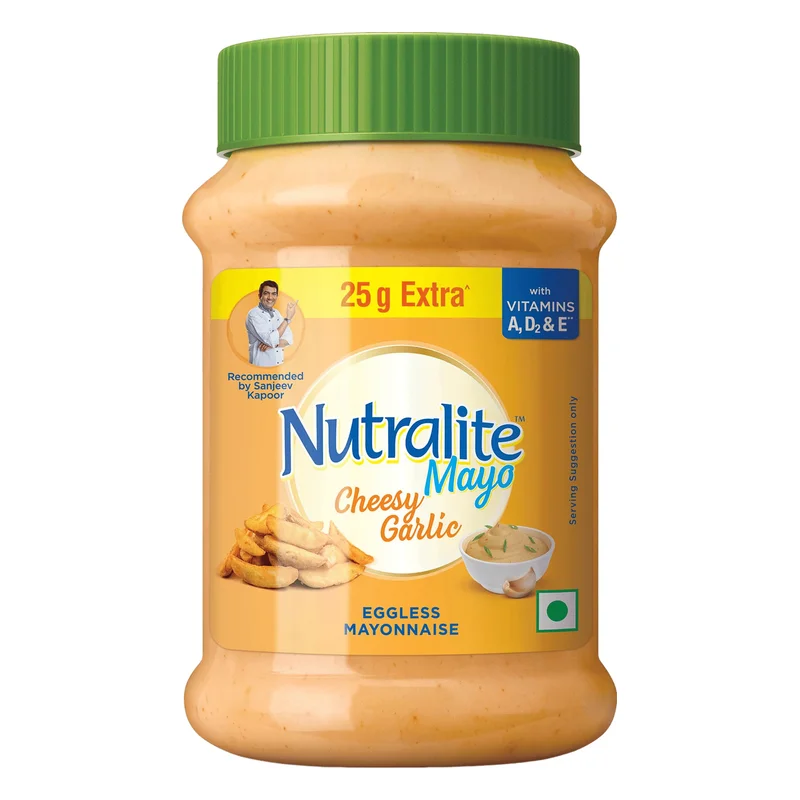 Nutralite Cheesy Garlic Eggless Mayonnaise